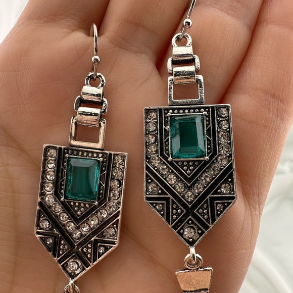 Retro vintage Silver and Green Geometric Earrings - Picture 9 of 9